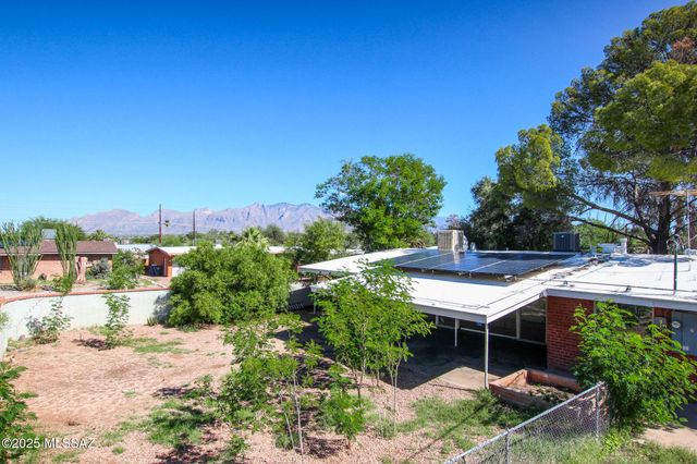 2753 N Tyndall Avenue, Tucson, AZ 85719