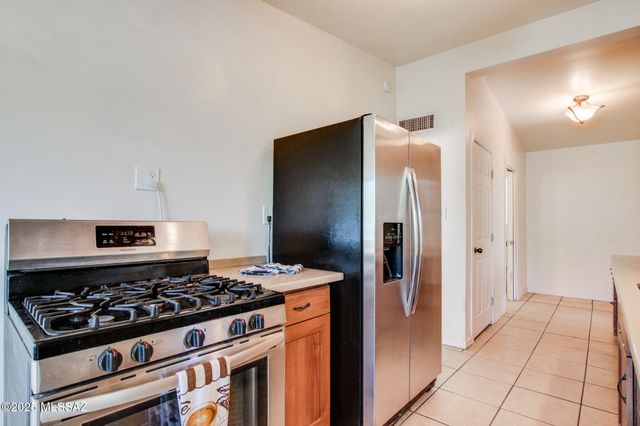 2753 N Tyndall Avenue, Tucson, AZ 85719