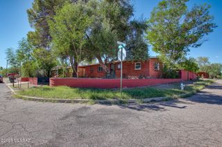 2753 N Tyndall Avenue, Tucson, AZ 85719