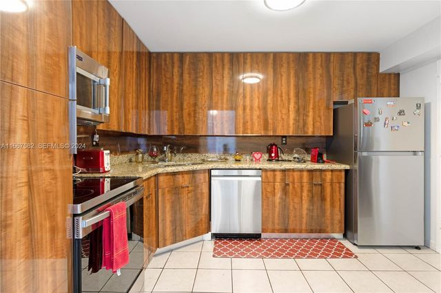 2750 NE 183rd Street 1910, Aventura, FL 33160