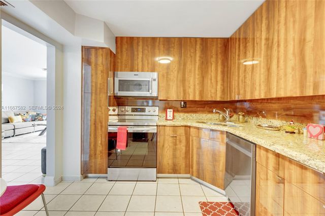 2750 NE 183rd Street 1910, Aventura, FL 33160
