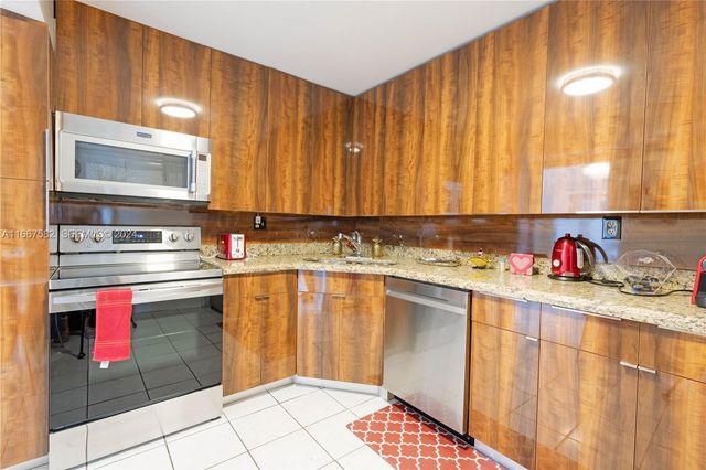 2750 NE 183rd Street 1910, Aventura, FL 33160