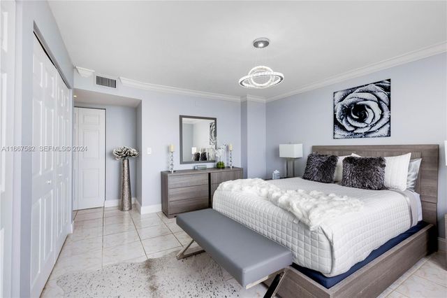 2750 NE 183rd Street 1910, Aventura, FL 33160