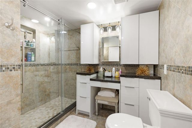 2750 NE 183rd Street 1910, Aventura, FL 33160