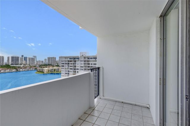 2750 NE 183rd Street 1910, Aventura, FL 33160