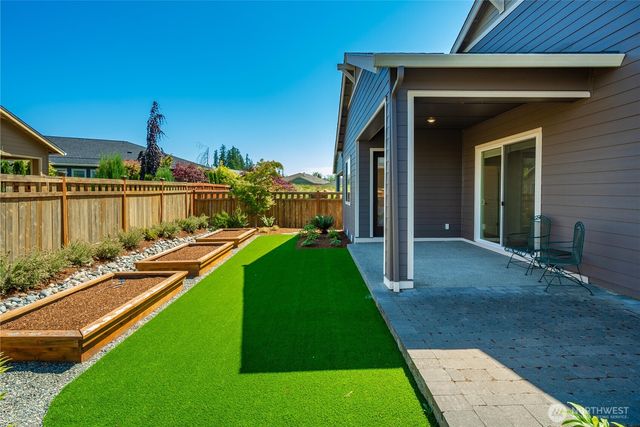 18011 150th Street E, Bonney Lake, WA 98391