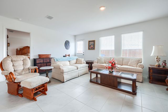 1318 Eldridge Pond Street, Forney, TX 75126