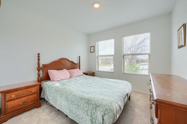 1318 Eldridge Pond Street, Forney, TX 75126