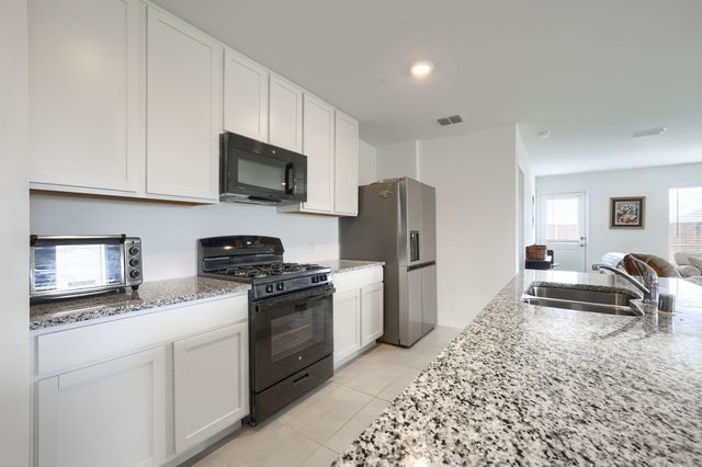 1318 Eldridge Pond Street, Forney, TX 75126