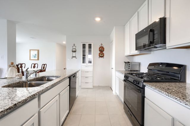 1318 Eldridge Pond Street, Forney, TX 75126