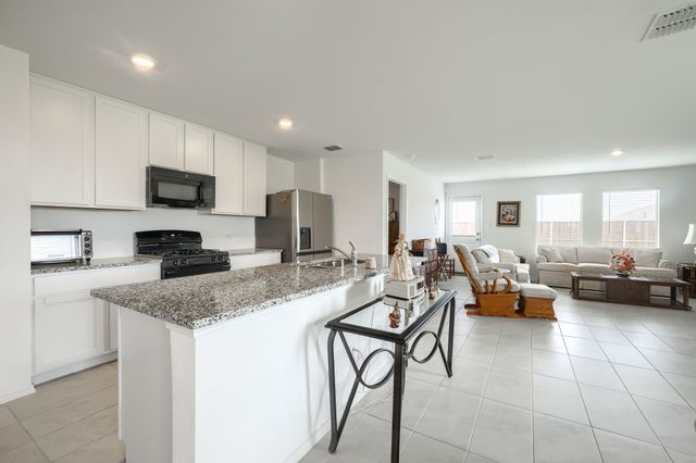 1318 Eldridge Pond Street, Forney, TX 75126