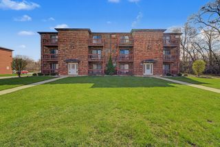 1003 Spruce Street 3B, Glendale Heights, IL 60139