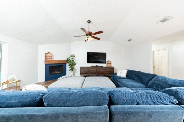 21338 Highland Knolls Drive, Katy, TX 77450