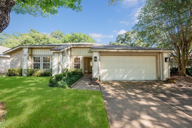 21338 Highland Knolls Drive, Katy, TX 77450