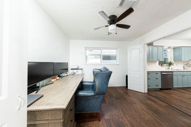 21338 Highland Knolls Drive, Katy, TX 77450