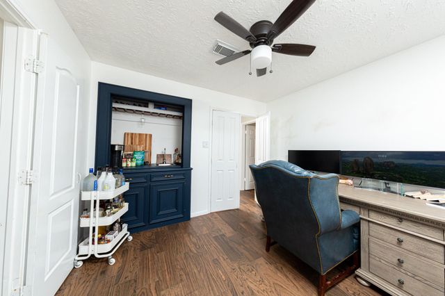 21338 Highland Knolls Drive, Katy, TX 77450