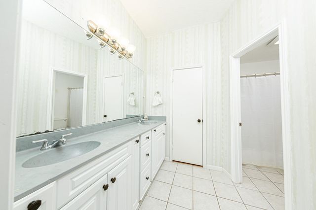 21338 Highland Knolls Drive, Katy, TX 77450