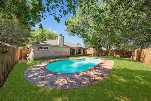 21338 Highland Knolls Drive, Katy, TX 77450