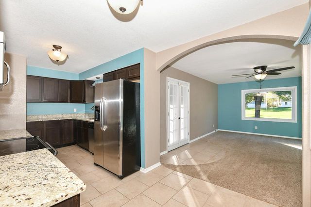 8137 W Margaret LANE, Franklin, WI 53132