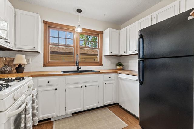 13501 Heather Hills Drive, Burnsville, MN 55337