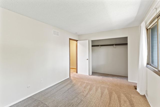 13501 Heather Hills Drive, Burnsville, MN 55337