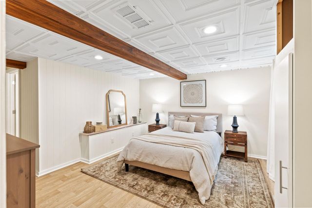 13501 Heather Hills Drive, Burnsville, MN 55337