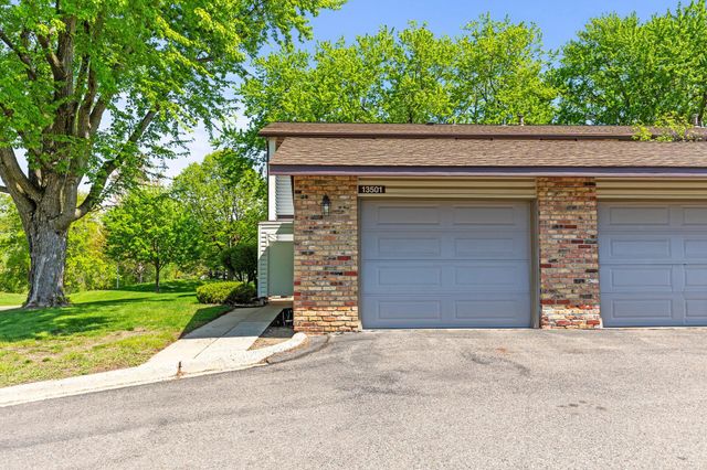 13501 Heather Hills Drive, Burnsville, MN 55337