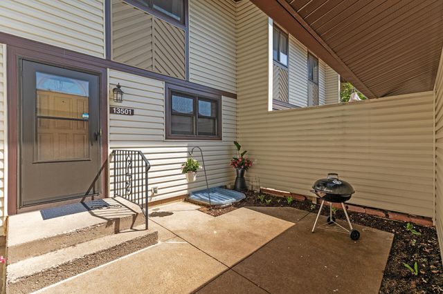 13501 Heather Hills Drive, Burnsville, MN 55337