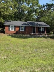 4112 Legion Road, Hope Mills, NC 28348