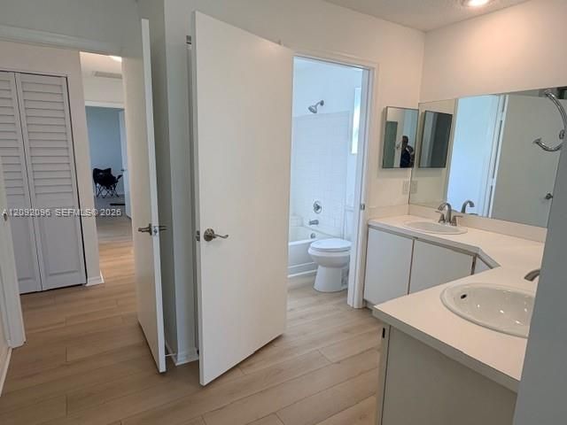 5688 Dewberry Way, West Palm Beach, FL 33415