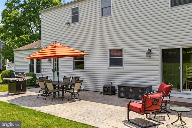9 BROOKDALE DR, Doylestown, PA 18901