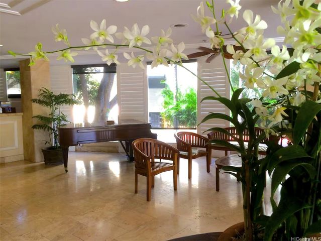 134 Kapahulu Avenue 917, Honolulu, HI 96815