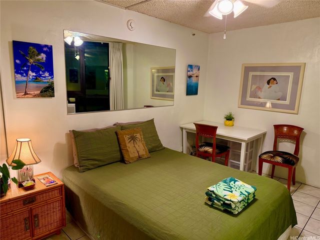 134 Kapahulu Avenue 917, Honolulu, HI 96815