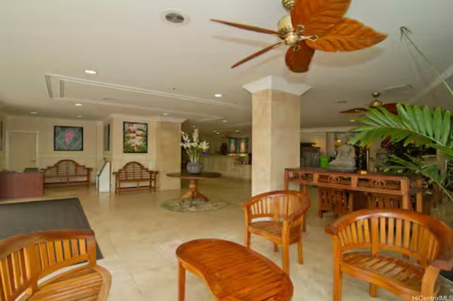 134 Kapahulu Avenue 917, Honolulu, HI 96815