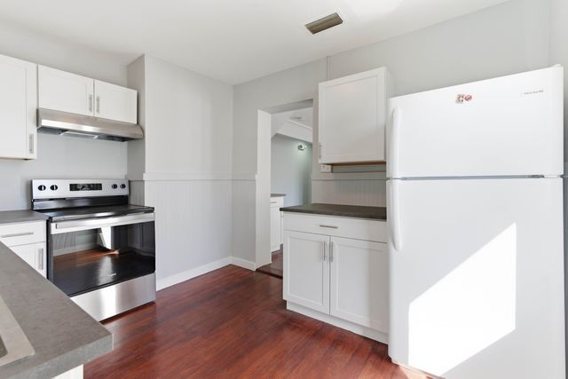 50 Saragossa St D, St Augustine, FL 32084