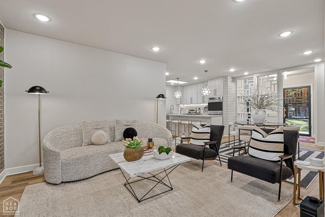 1218 E Country Club, Jonesboro, AR 72401