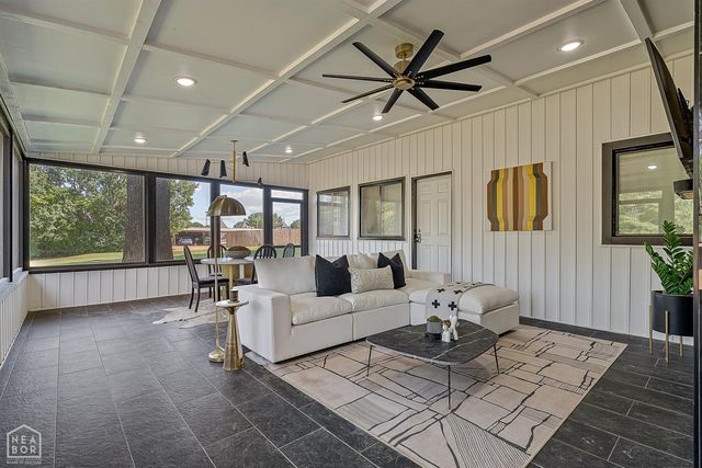 1218 E Country Club, Jonesboro, AR 72401