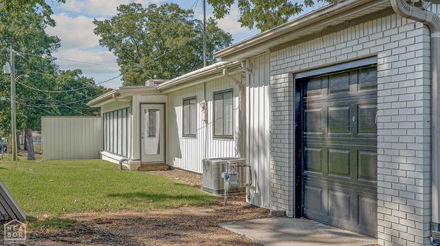 1218 E Country Club, Jonesboro, AR 72401