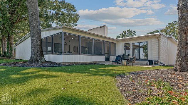 1218 E Country Club, Jonesboro, AR 72401