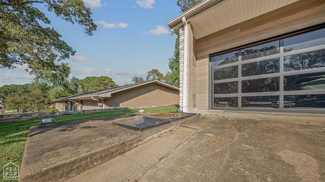 1218 E Country Club, Jonesboro, AR 72401