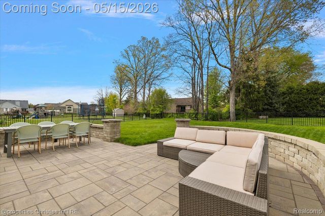 20251 Bonica Drive, Clinton Charter Township, MI 48038
