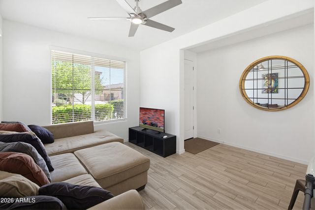 10857 W MARSHALL Avenue, Phoenix, AZ 85037