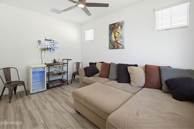 10857 W MARSHALL Avenue, Phoenix, AZ 85037