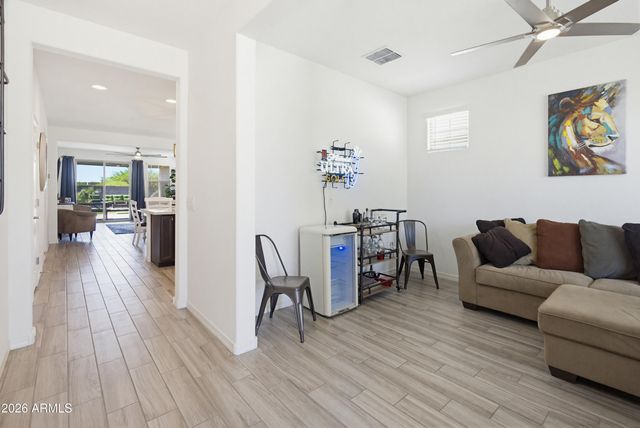 10857 W MARSHALL Avenue, Phoenix, AZ 85037