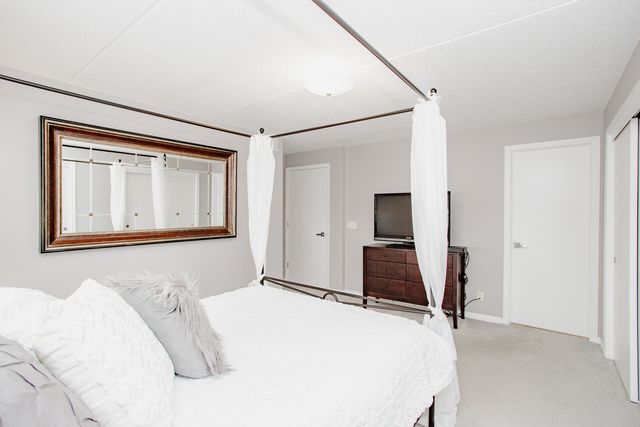 8540 W Foster Avenue 504, Norridge, IL 60706