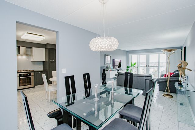 8540 W Foster Avenue 504, Norridge, IL 60706