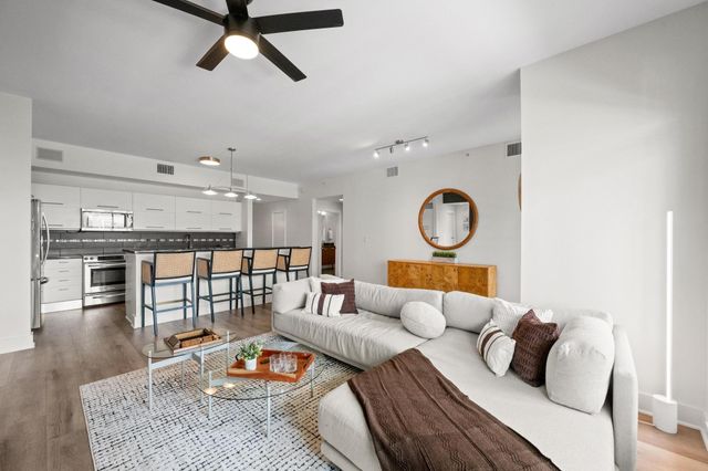 603 Davis ST 1002, Austin, TX 78701