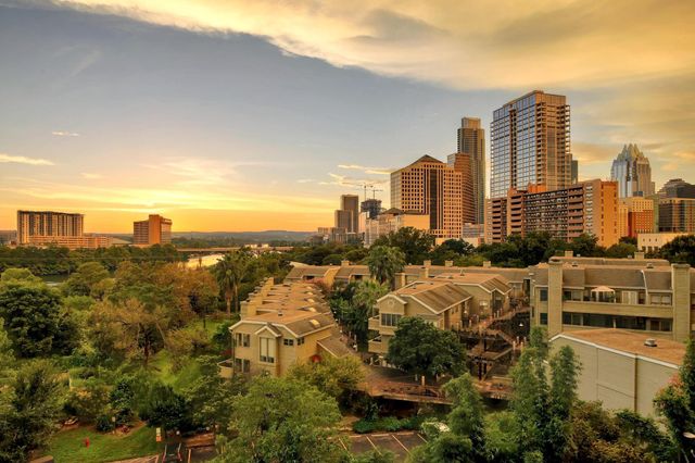 603 Davis ST 1002, Austin, TX 78701