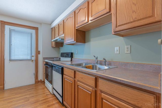 8294 Creek Woods Place, Deerfield Twp., OH 45039