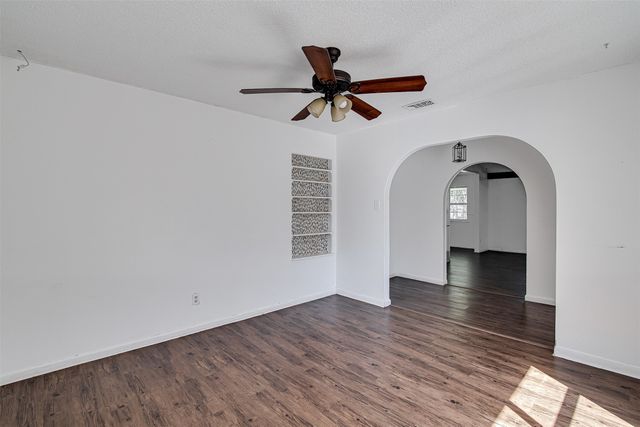 4266 Balboa Drive, Fort Worth, TX 76133